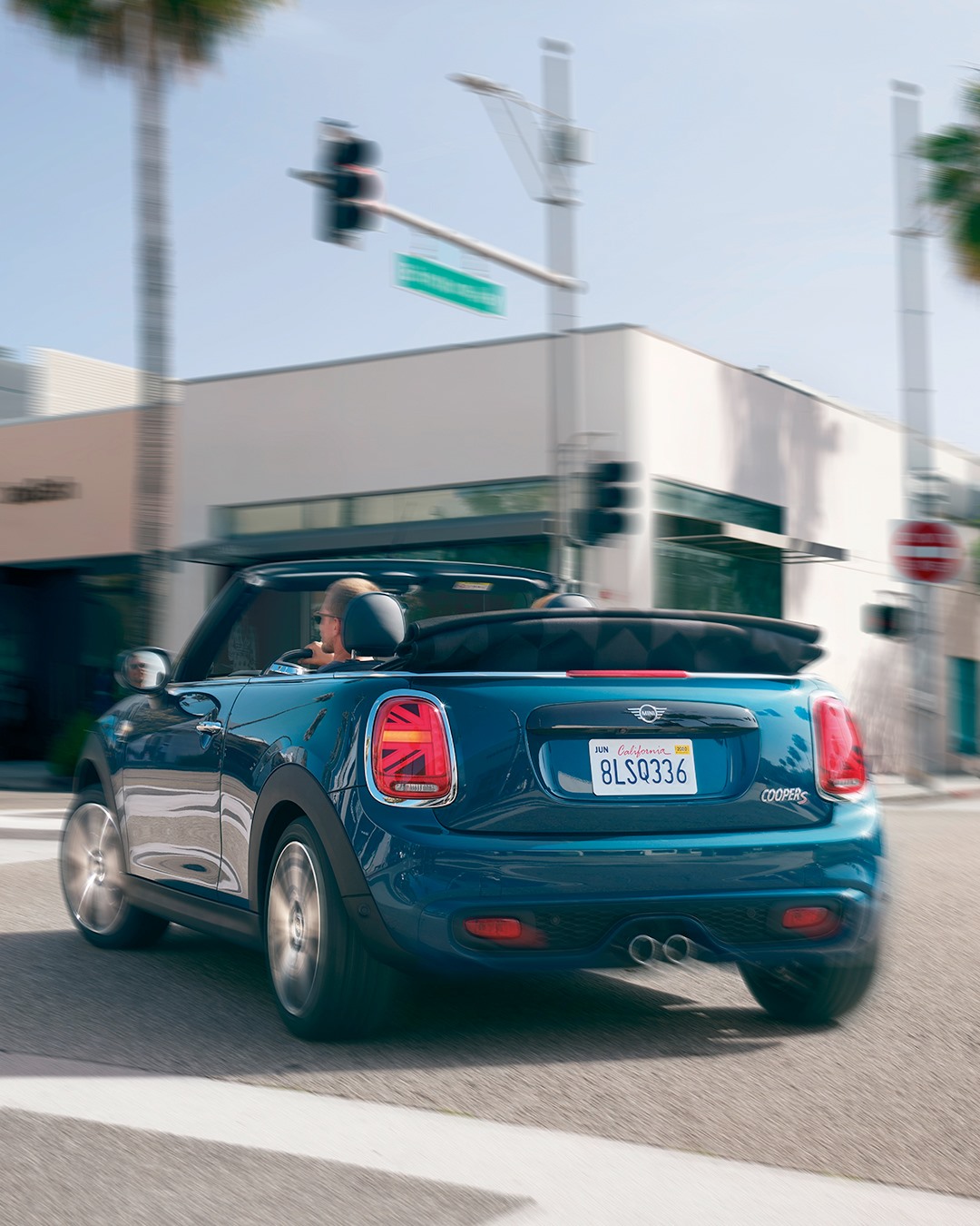 MINI - 全新MINI Cabrio Sidewalk Edition敞篷 第二季末即將限量抵台！...