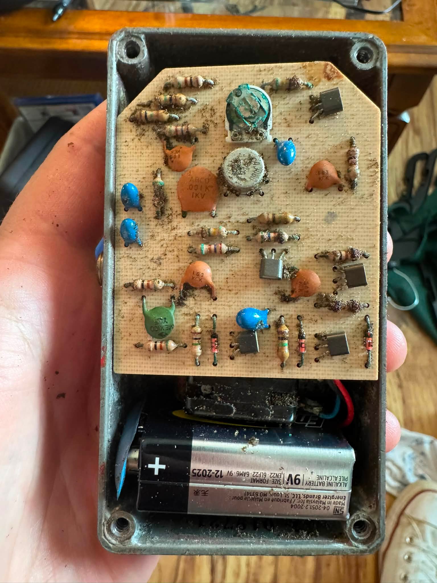 What MXR Dyna Comp model do I have without interior stamp?