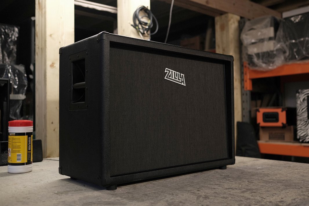 Super Fatboy 2x12. Black western tolex with vox style grill and
