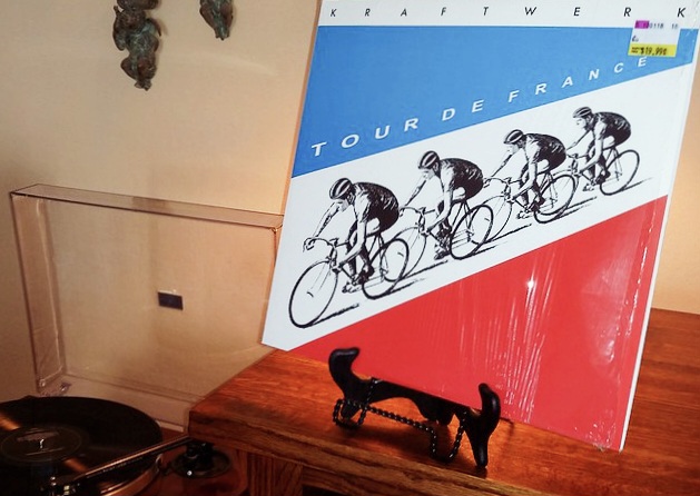 Kraftwerk's Tour de France Soundtracks 2 LP reissue