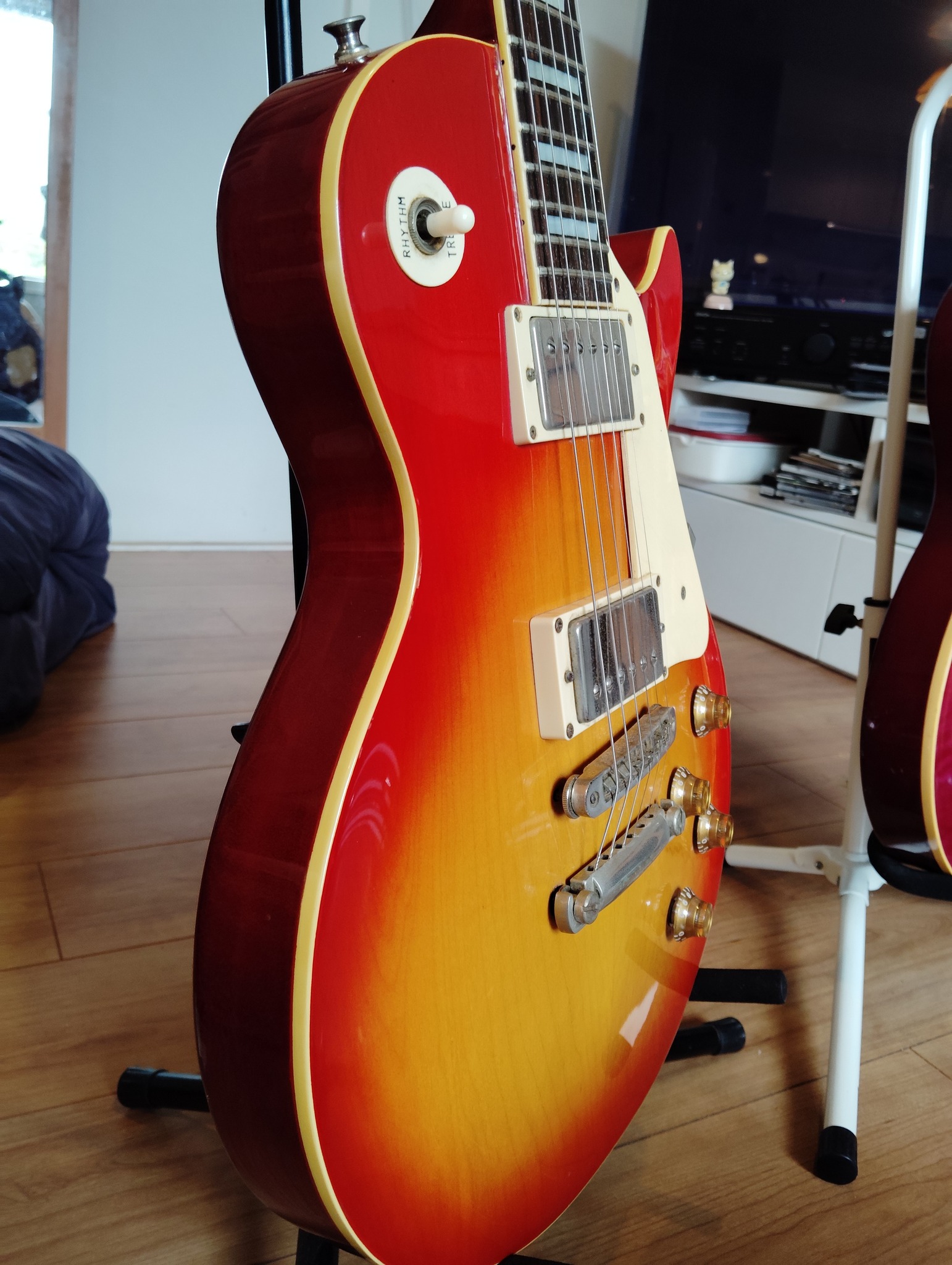 ギブソンレスポールクラッシック92年グレコEG700、78年を比較してみ