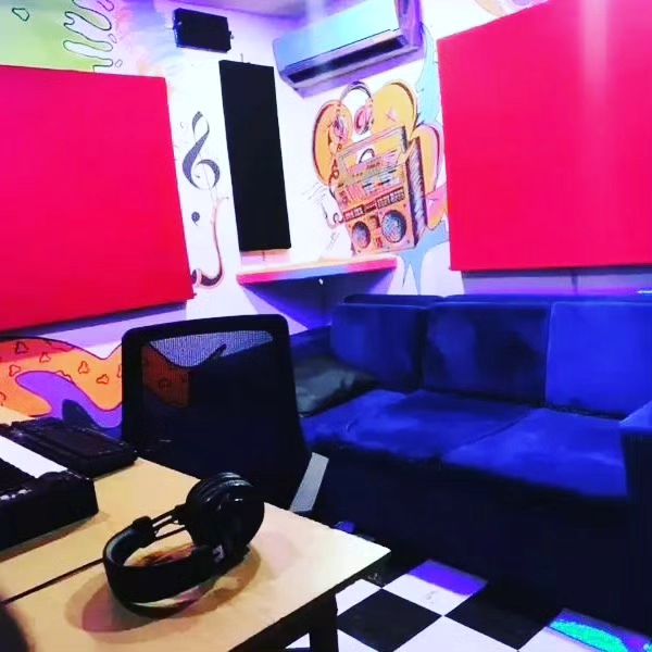 Studio canal R | Maputo