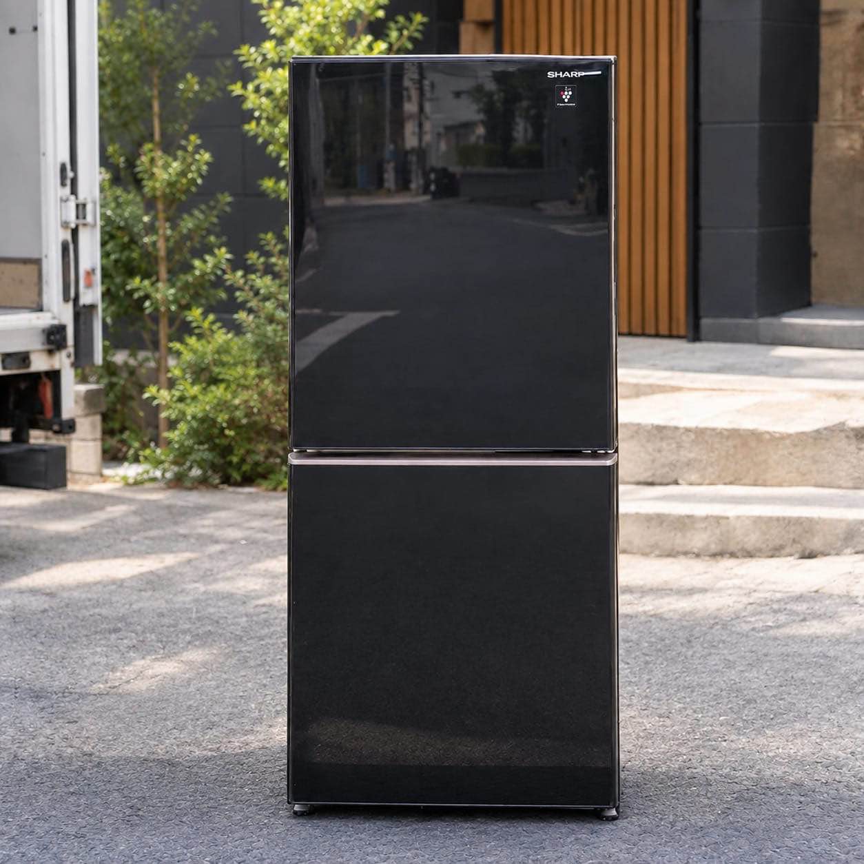 SHARP Refrigerator – SJ-GD14E-B 137L capacity In good working