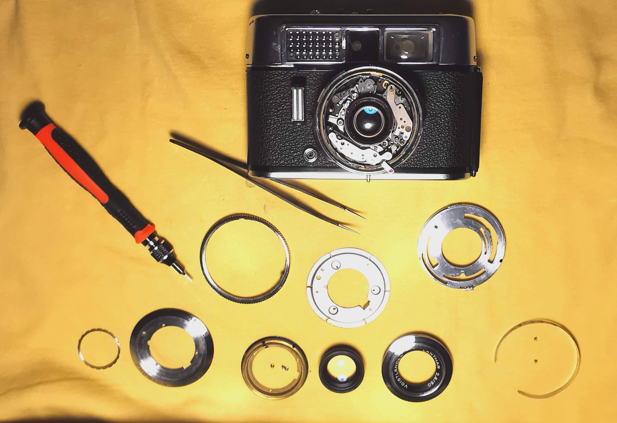 Voigtländer VITO CLR camera disassembly and restoration process