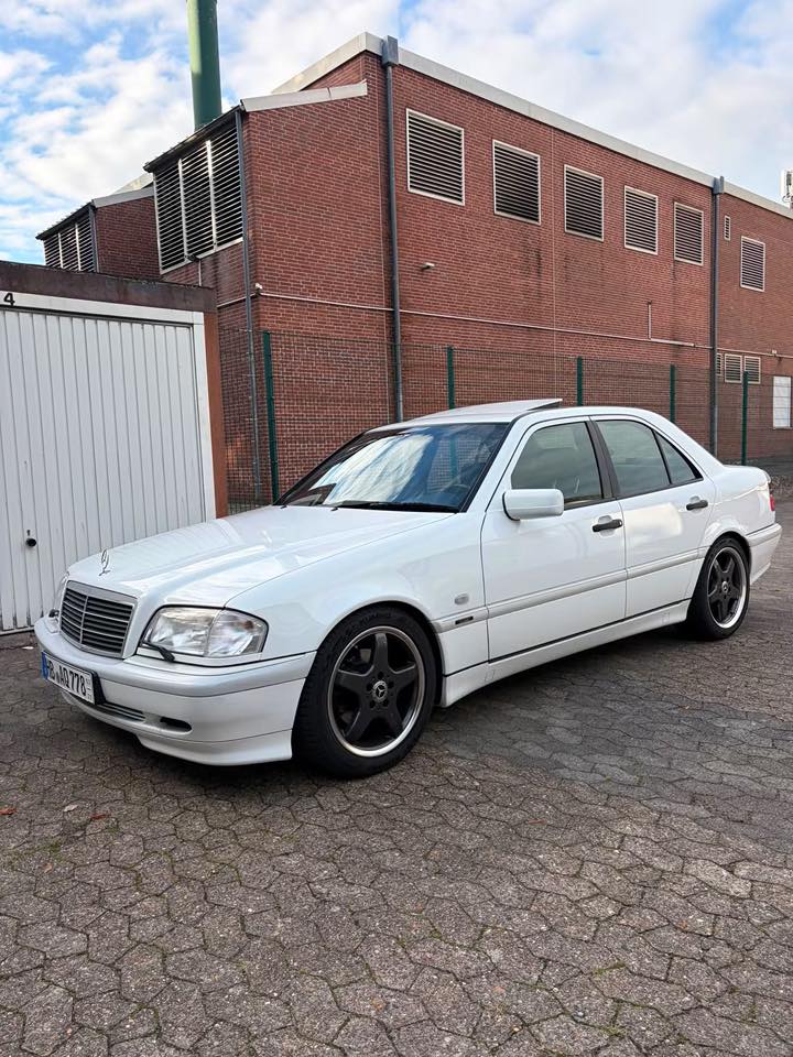 Which Mercedes C-Class engine is most reliable with high mileage?