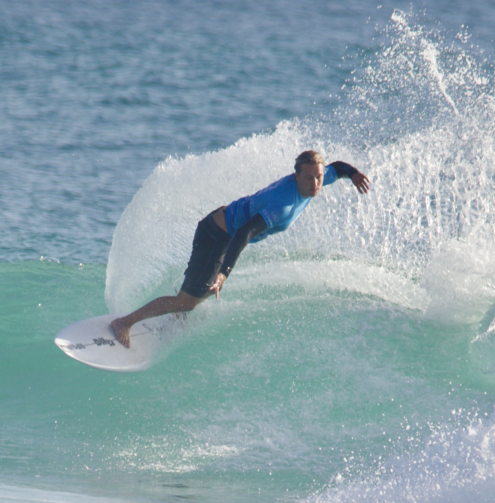 Surfing AT Snapper WSL