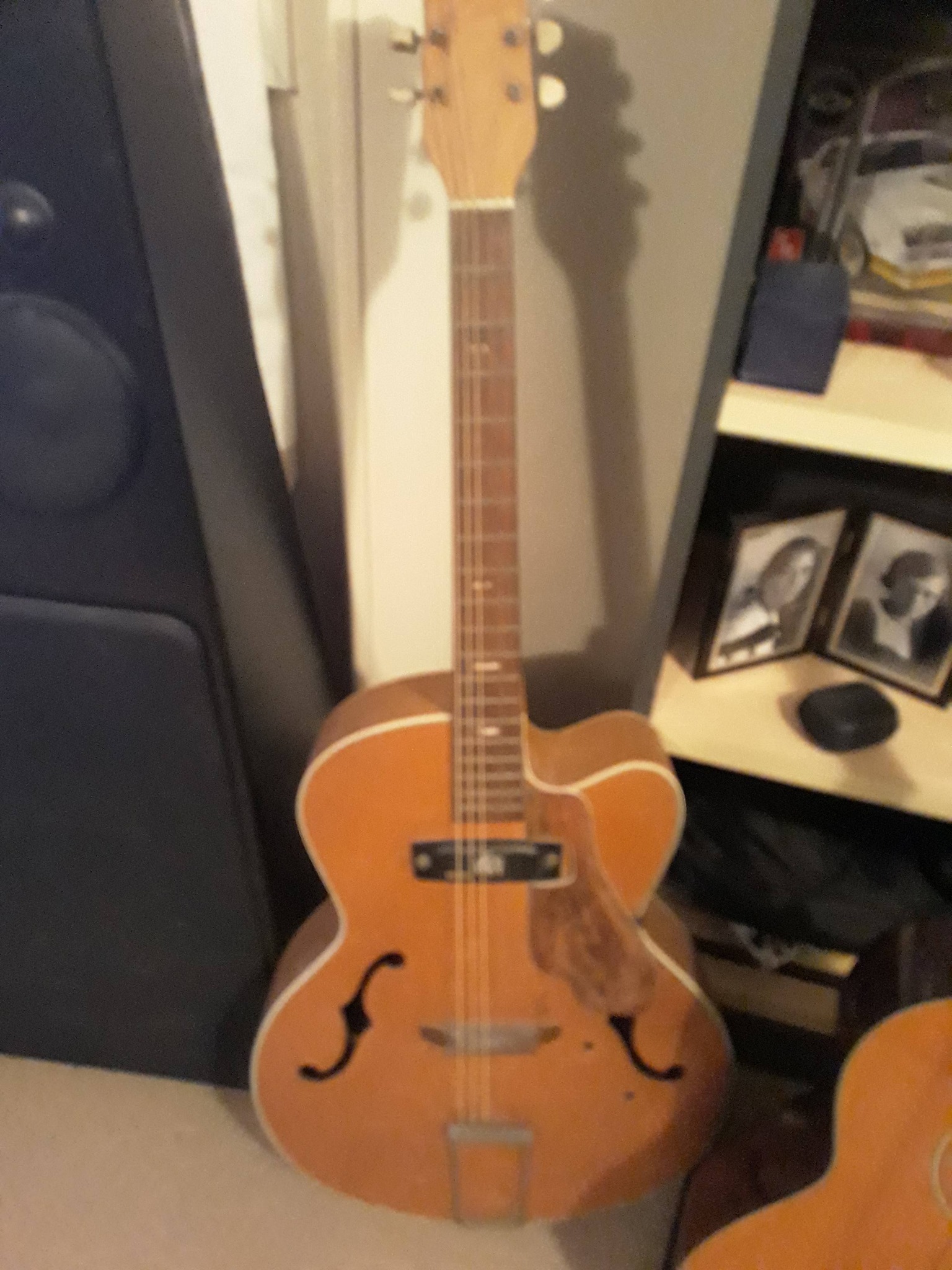 Identifying a vintage Teisco EP14 guitar model