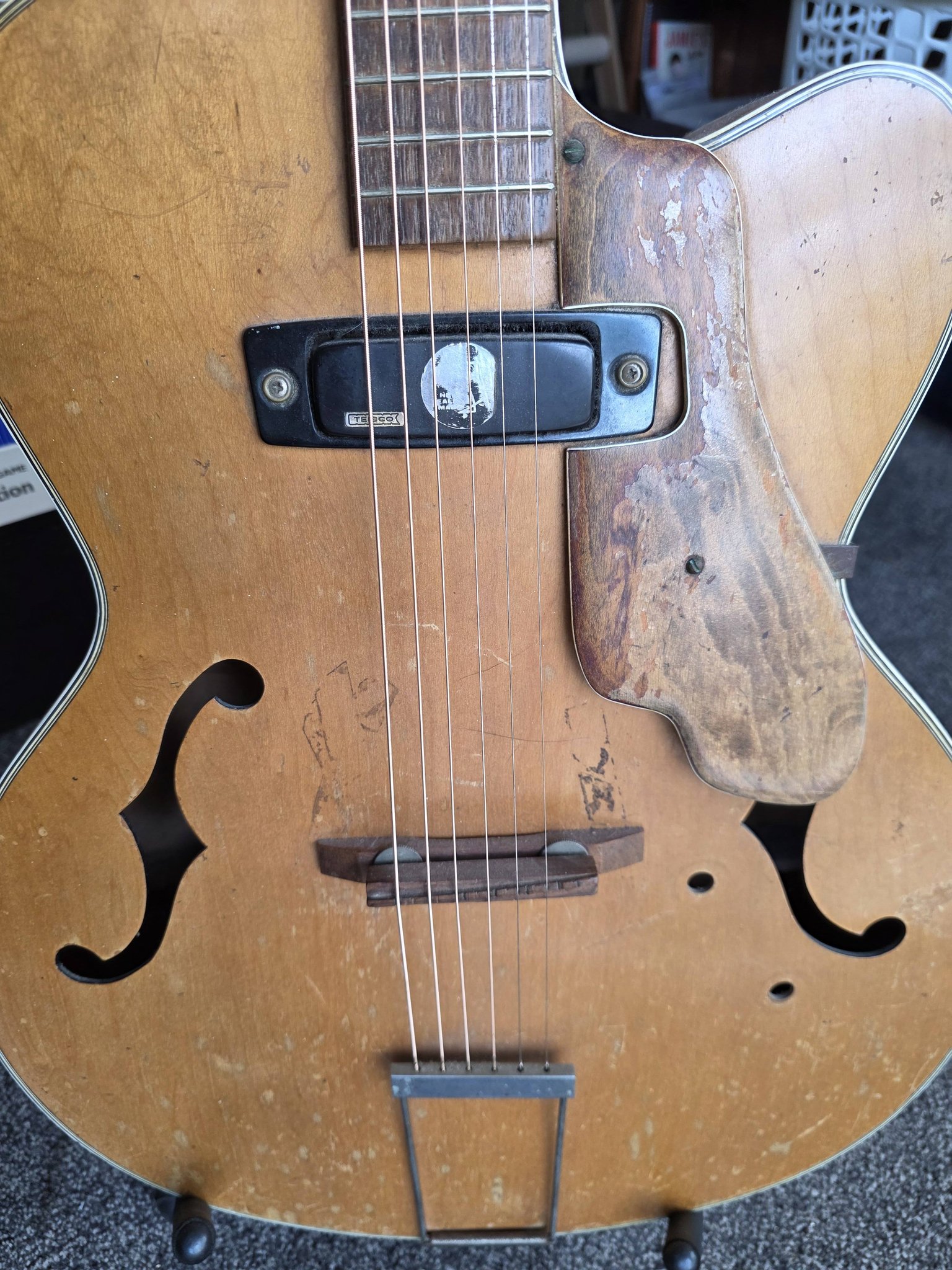 Identifying a vintage Teisco EP14 guitar model