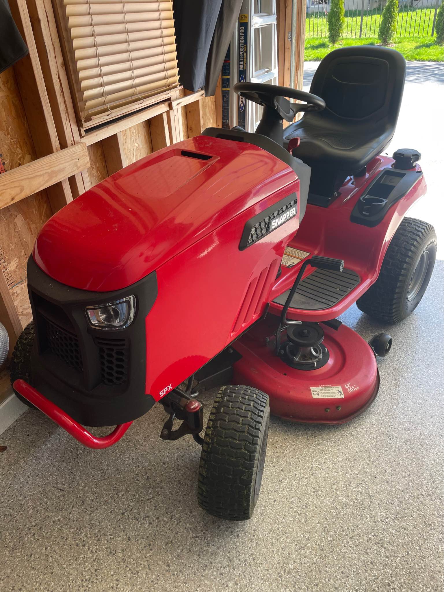 Snapper SPX Riding Lawn Mower 42 inch deck - Lawn Mowers - York ...