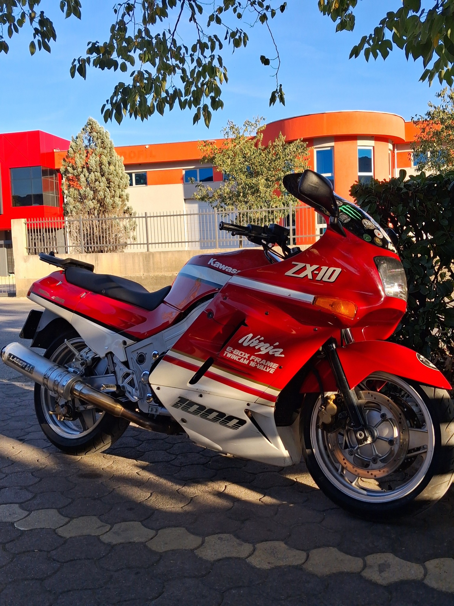 KAWASAKI ZX 10 - TOMCAT - WORLD OFFICIAL MOTO CLUB | Facebook