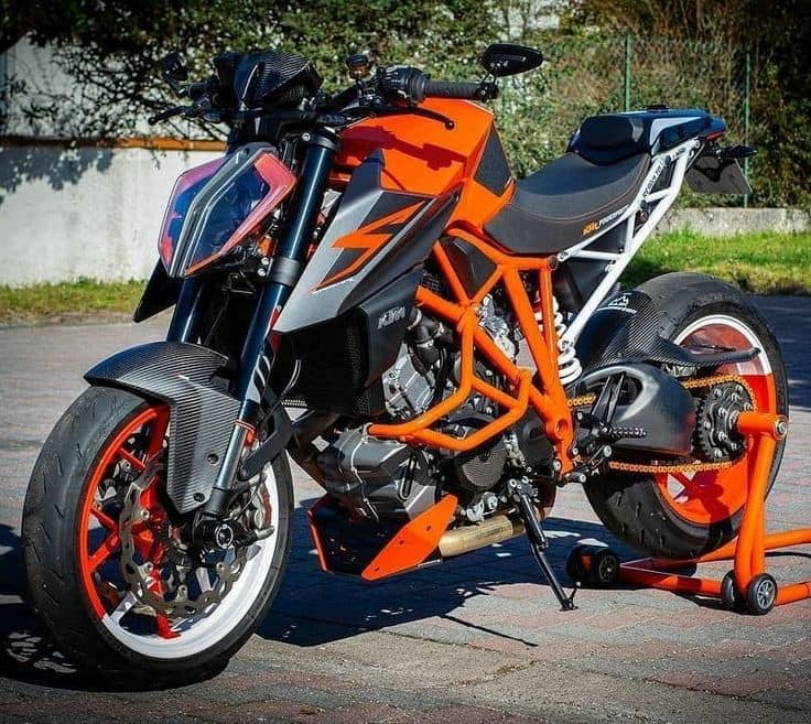 Repsol Vlog - Ktm duke #ktm #ktmduke390 #bigbikes Follow... | Facebook
