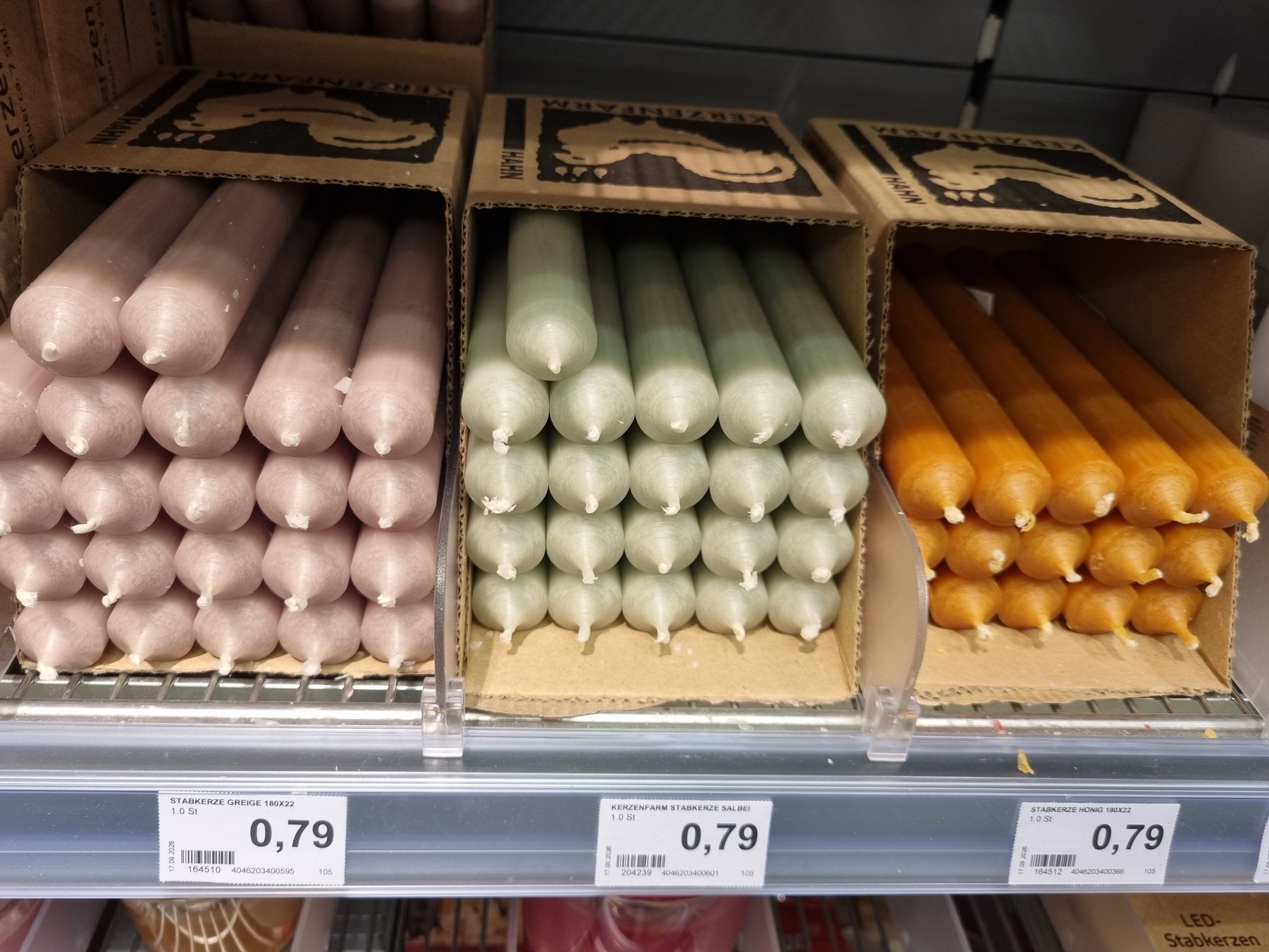 Schaut mal was ich bei Rossmann entdeckt habe 😅 Kerzen von Hahn, leider nur die großen 😪
