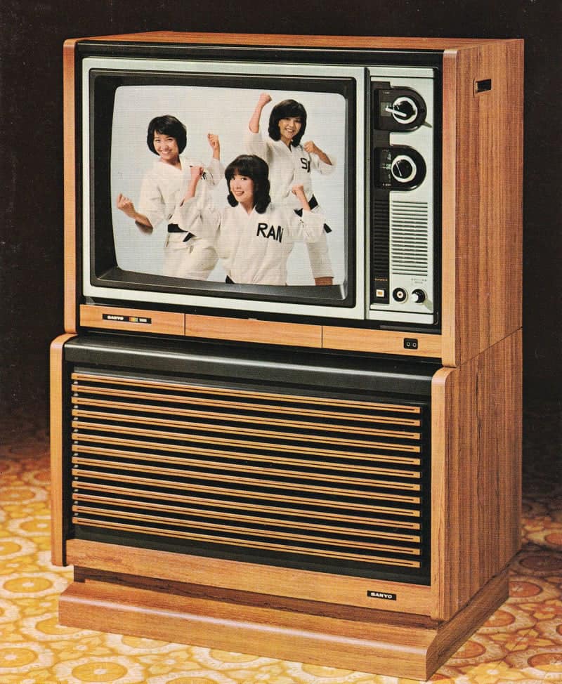 これは、昭和50年発売の三洋電機のカラーテレビの広告です。テレビCMも