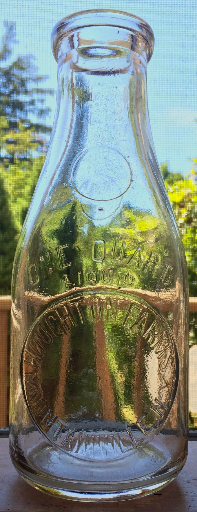 Milk bottle from J.E. Carlisle's Hillview Dairy