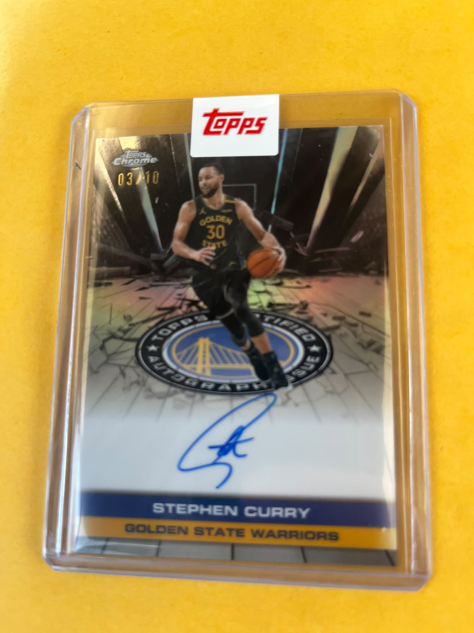 2025 Topps Certified Autograph Issue card of Santa Claus