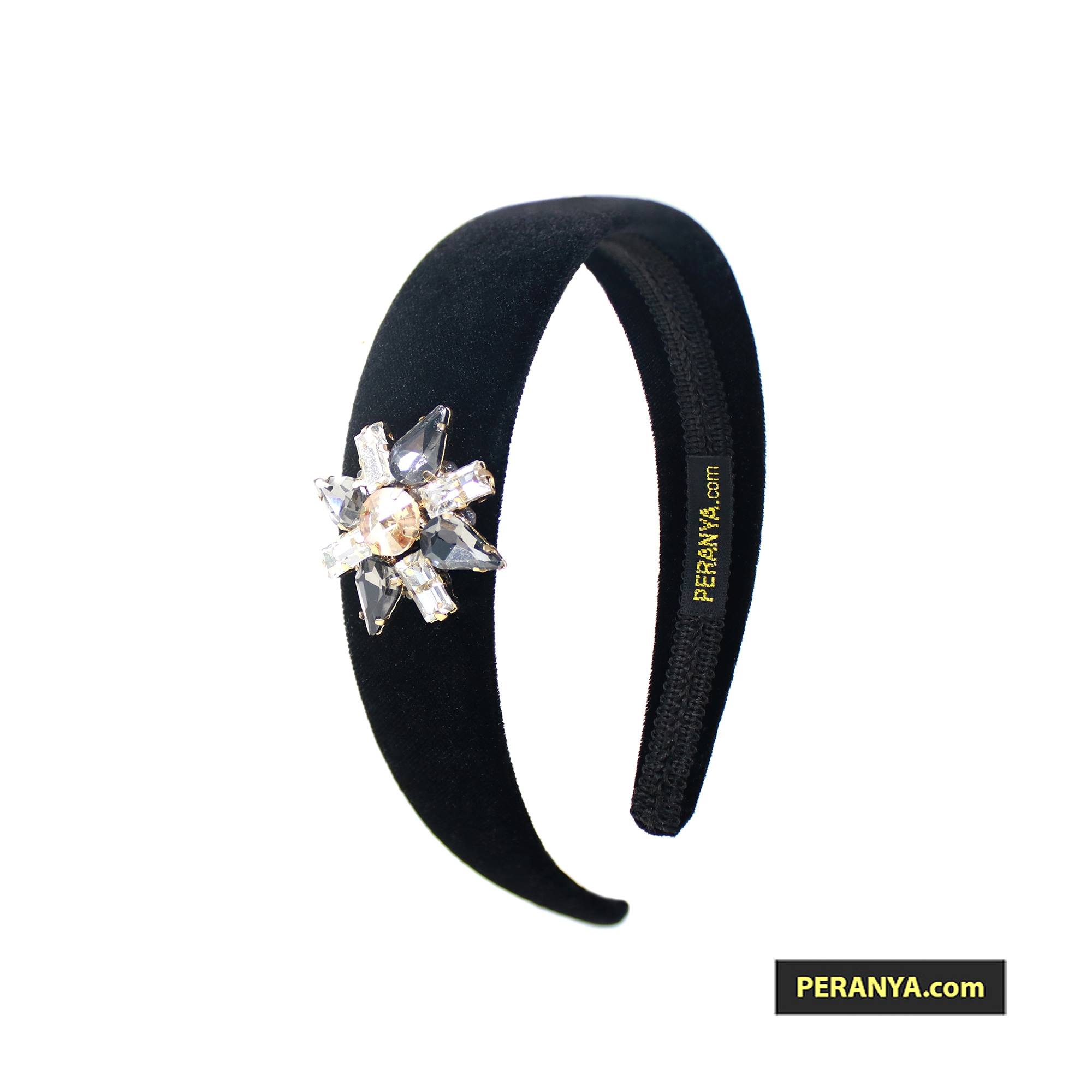 Peranya - ที่คาดผมถัก ราคา 190.-...