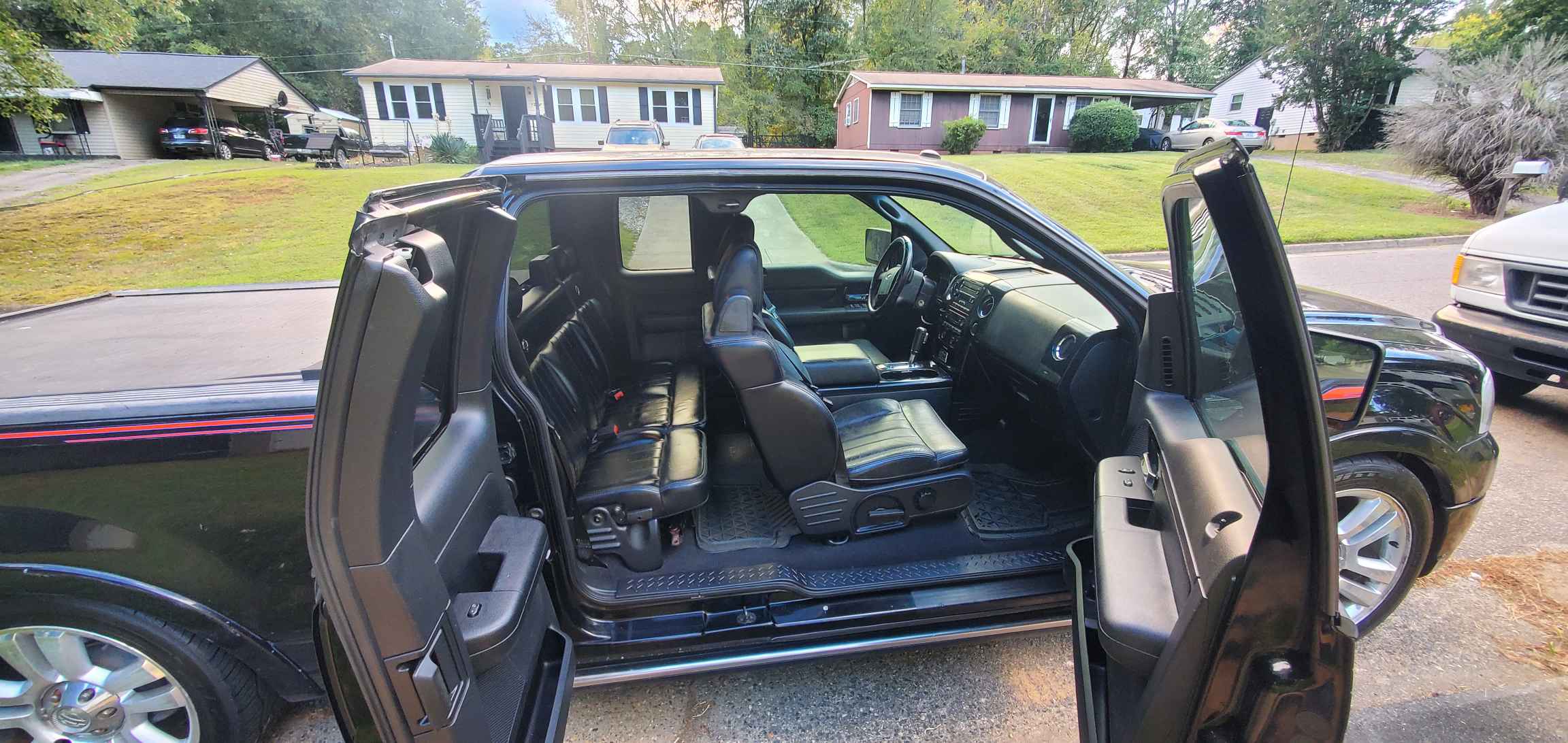 2006 Ford F150 Harley Davidson Driver Bottom Leather Seat Cover – Black, Front Left
