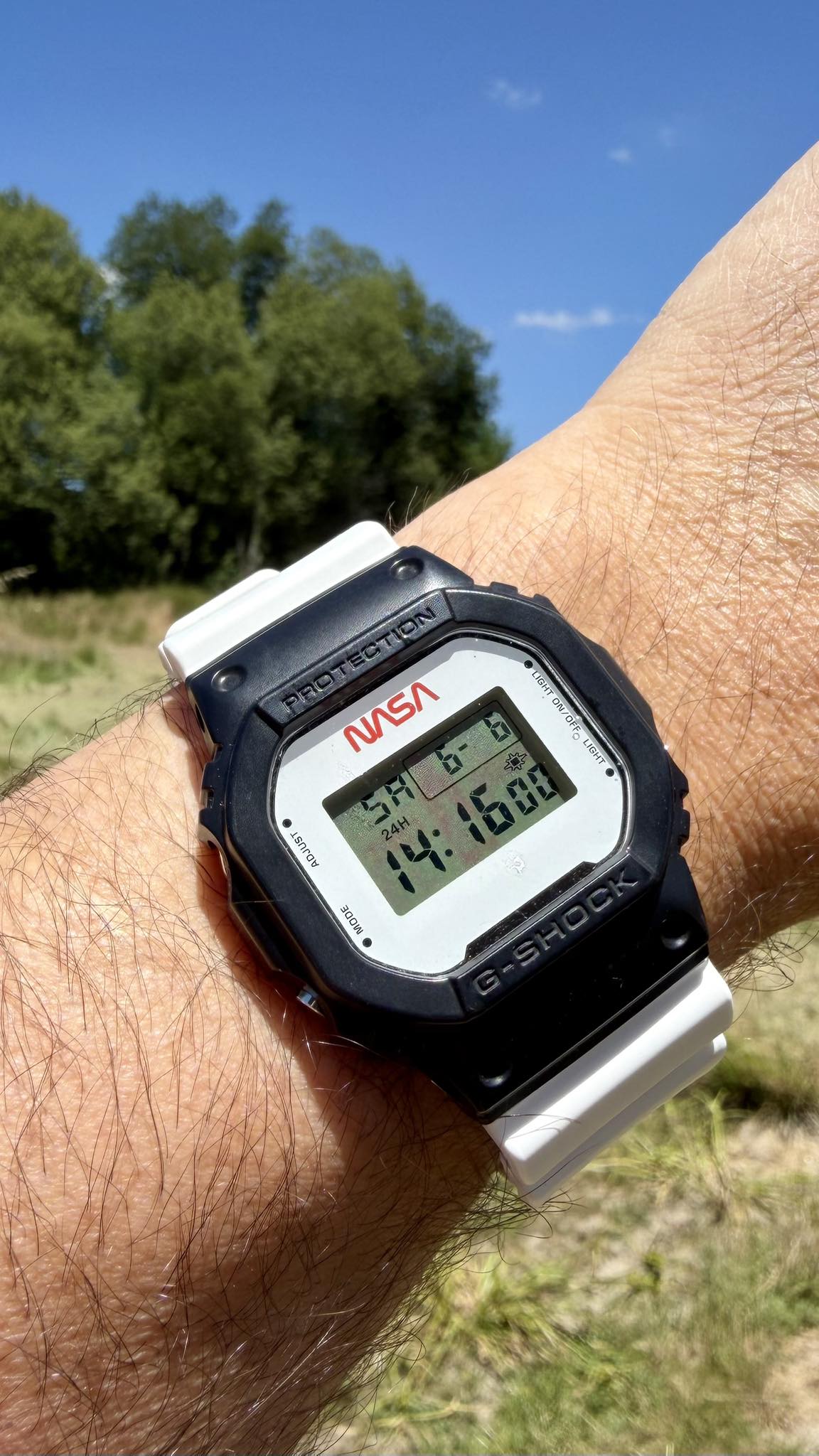 Project Hail Mary inspired watch mod with NASA theme