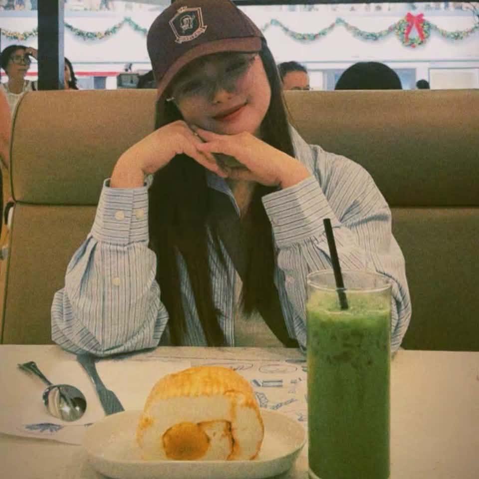 Random old pics in my gallery ♥️🧿 - Karen Joy Poniones | Facebook