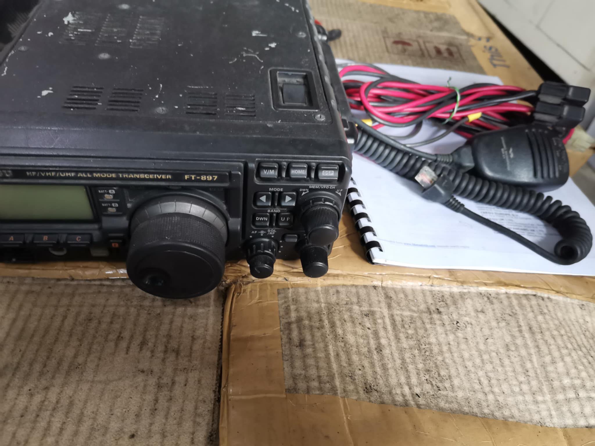ケ*ン様 YAESU ET-897 HF/VHF/UHF トランシーバー ケ*ン様 YAESU ET