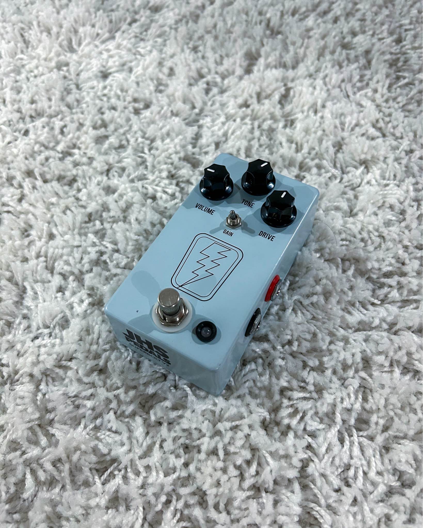 Discontinued in 2024. Superbolt V2 is an amp-in-a-box overdrive
