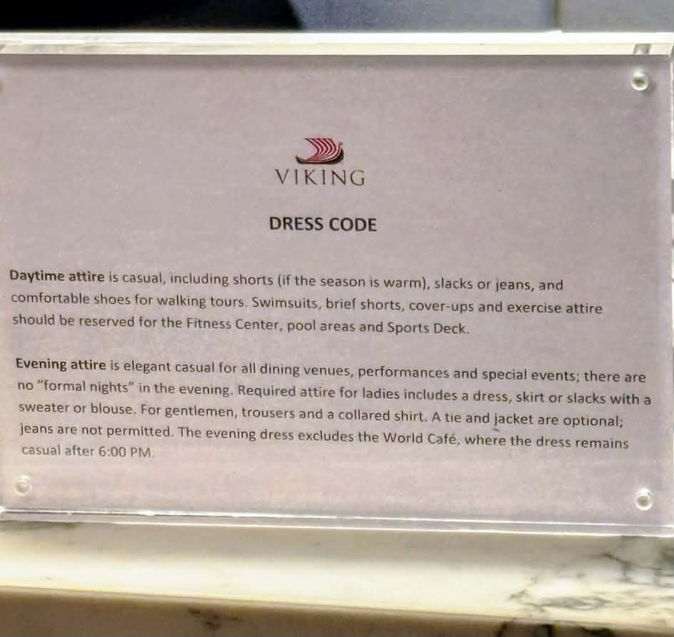 Is Viking Ocean cruise dinner attire casual?