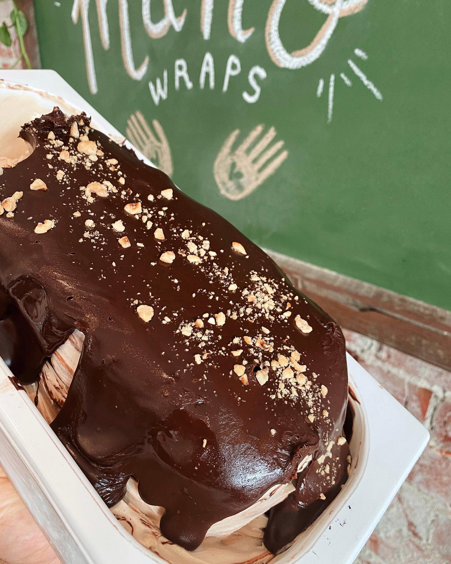 Mano Wraps - Authentic Italian Gelato 🤩 This crowd... | Facebook