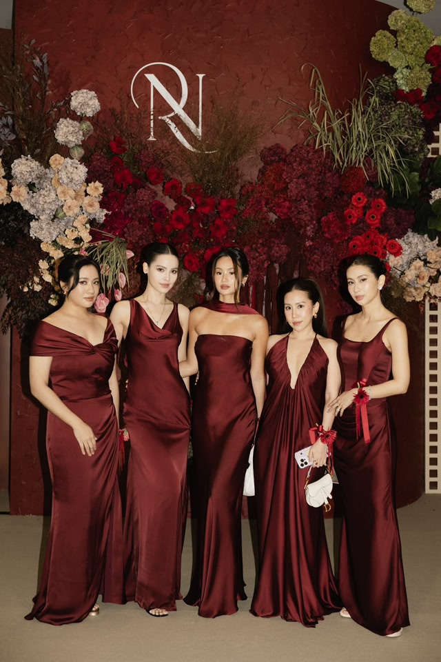 bridesmaid dresses manila LF: Mestizas Manila dress decorates blue and white flower Wednesday Addams Costumes Color:Ivory/French Lilac/Nude