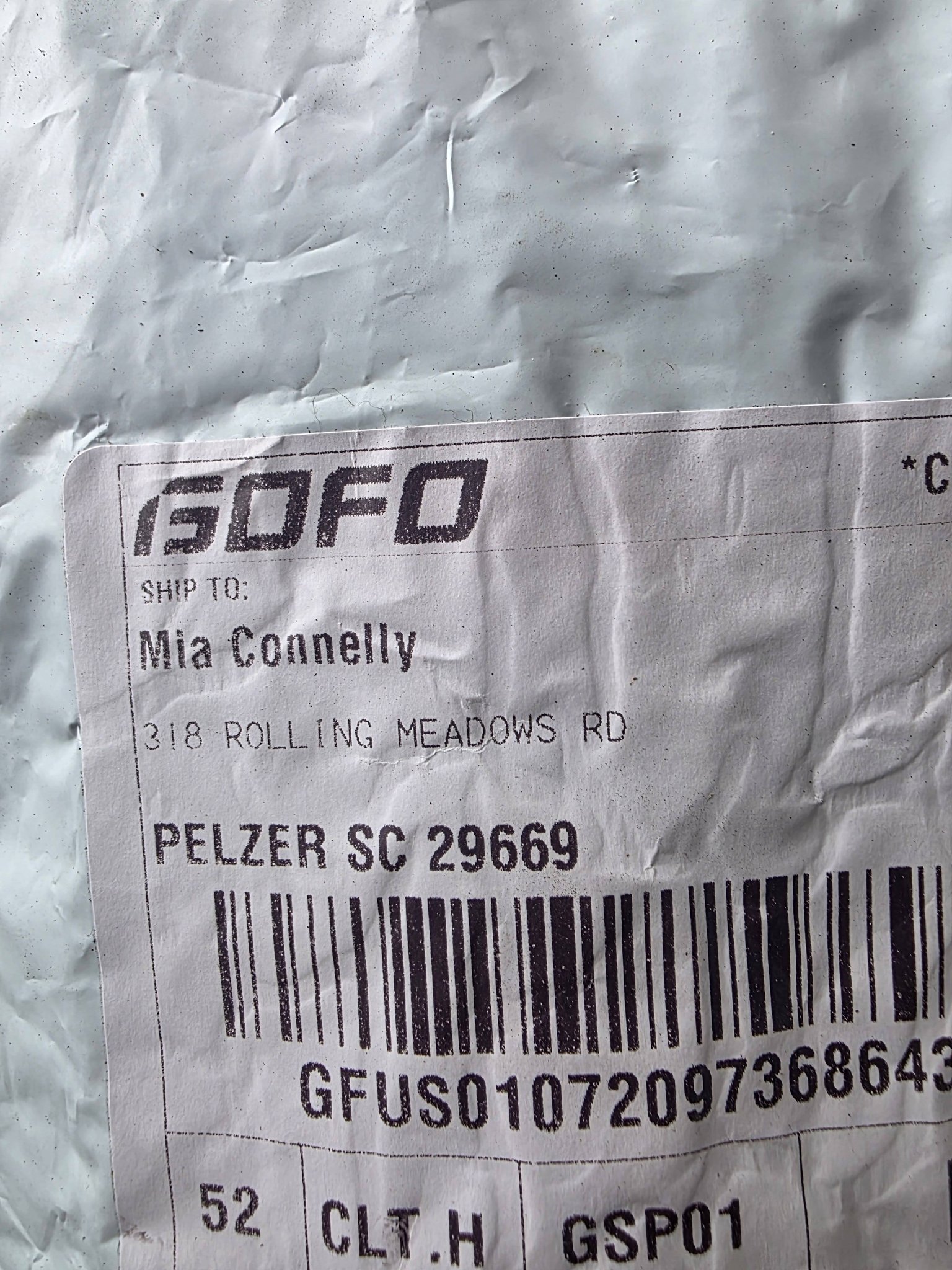 If anyone knows a Mia Connelly who lives on Rolling Meadows RD her
