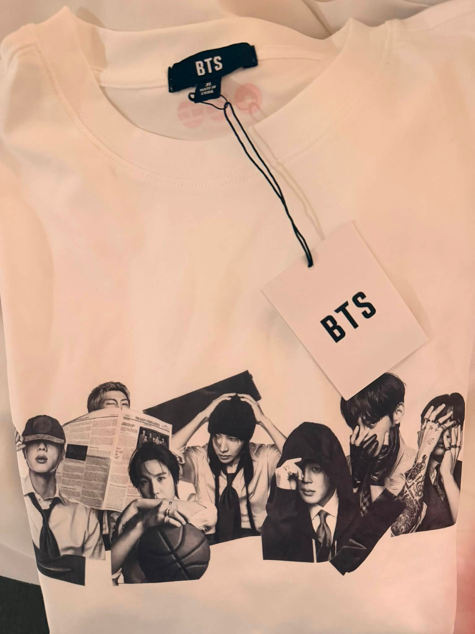 Im in LA I have an extra Vegas Pop up members shirt in XL I would