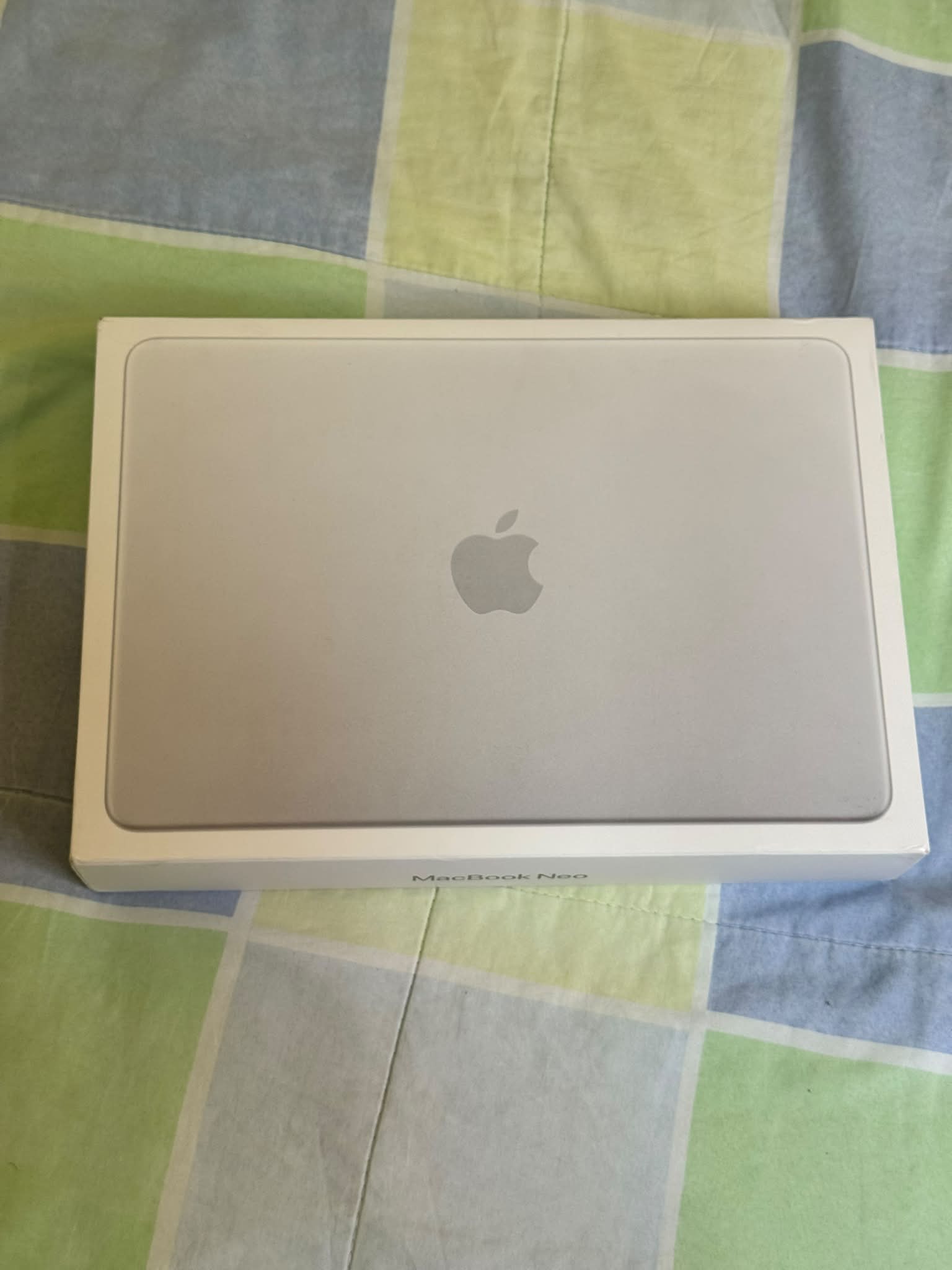 MacBook Neo 512GB - Silver con TOUCH ID