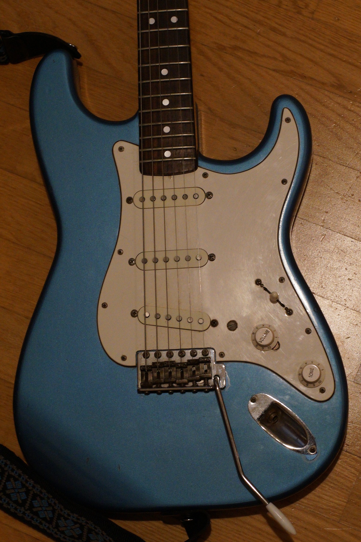 1987 Tokai SD653 Custom Edition Model. Nice Dark R/W Slab-Board