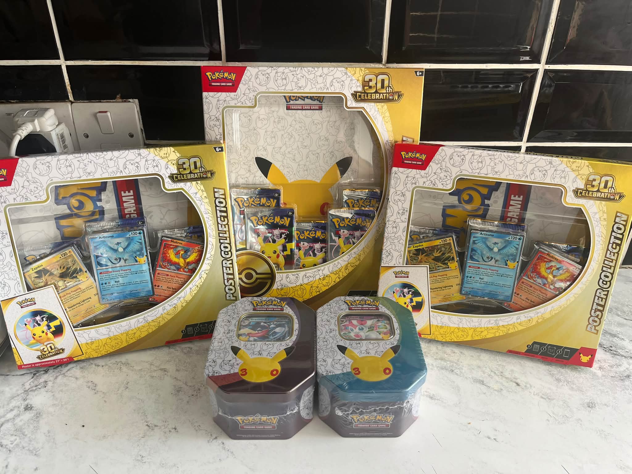Pokémon 30th Anniversary products unboxing and hits