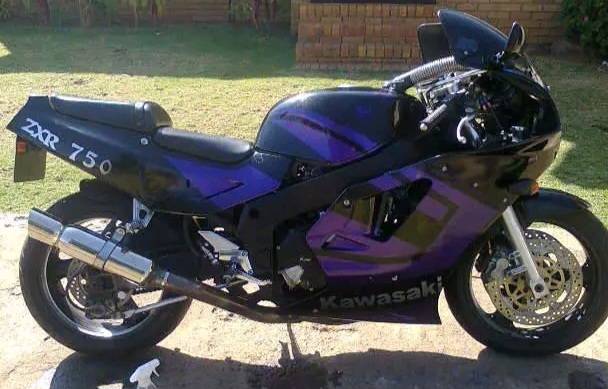 Thanks for the addition to the group, here is my 1991 ZXR 750 (J1).