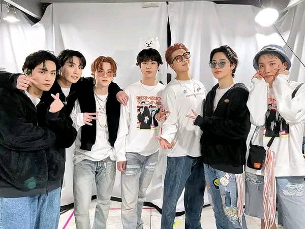 K-POP・アジア BTS 5th global official fanclub K-POP・アジア BTS 5th global official fanclub BTS Army 5th Global