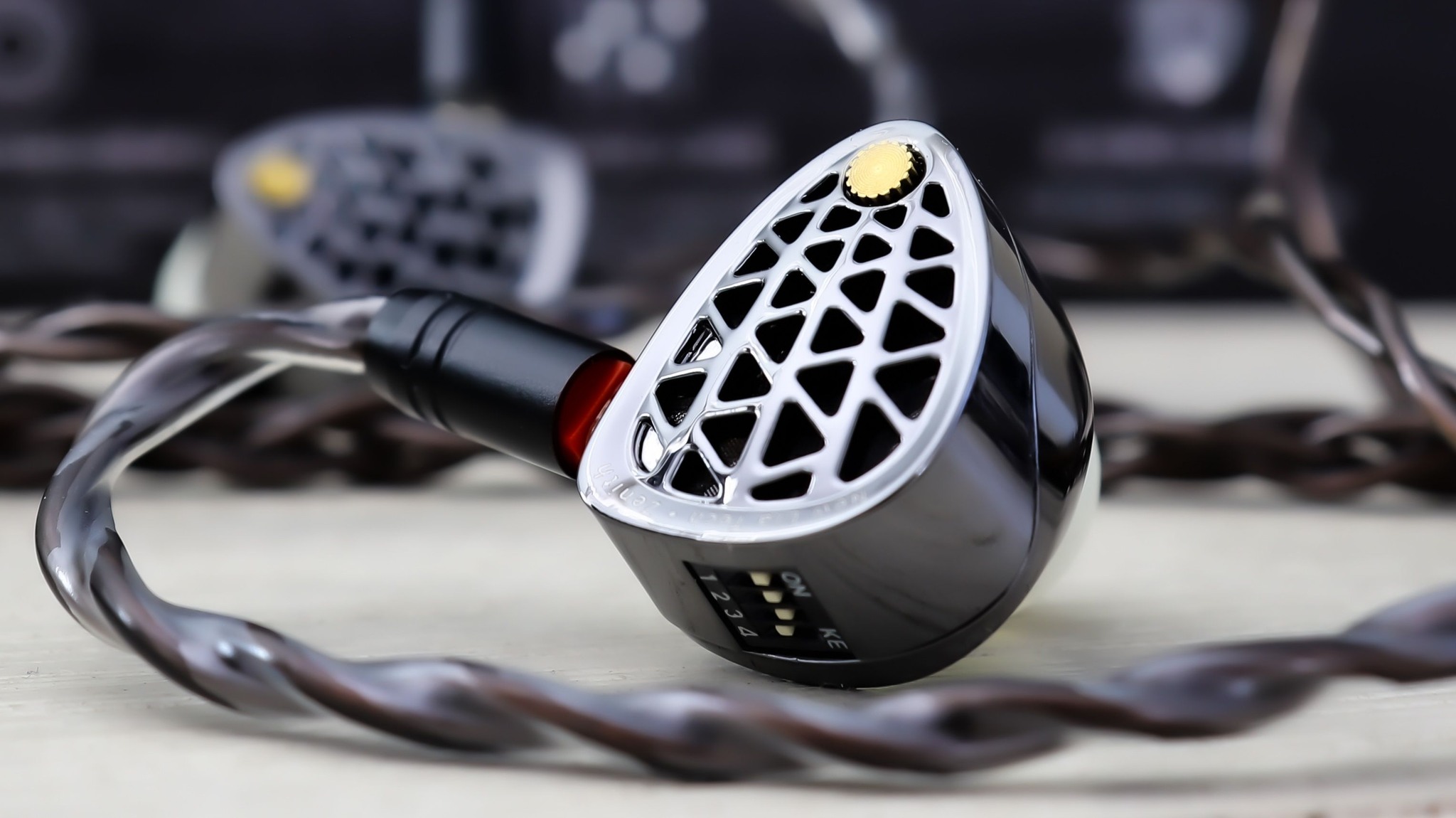 KZ Zenith earphone review with ultra-linear Driver-X