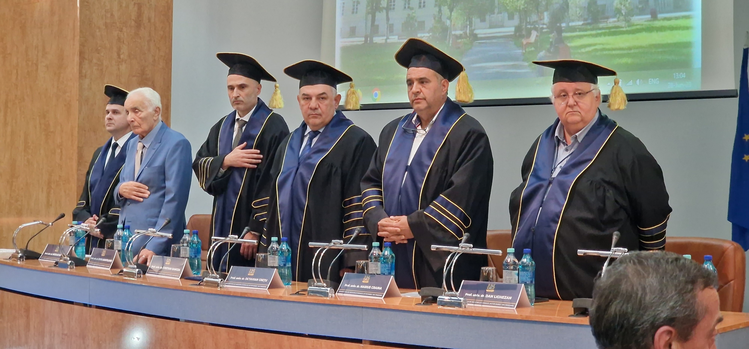 🎓 Ceremonia de acordare a titlului de Doctor Honoris Causa domnului ...