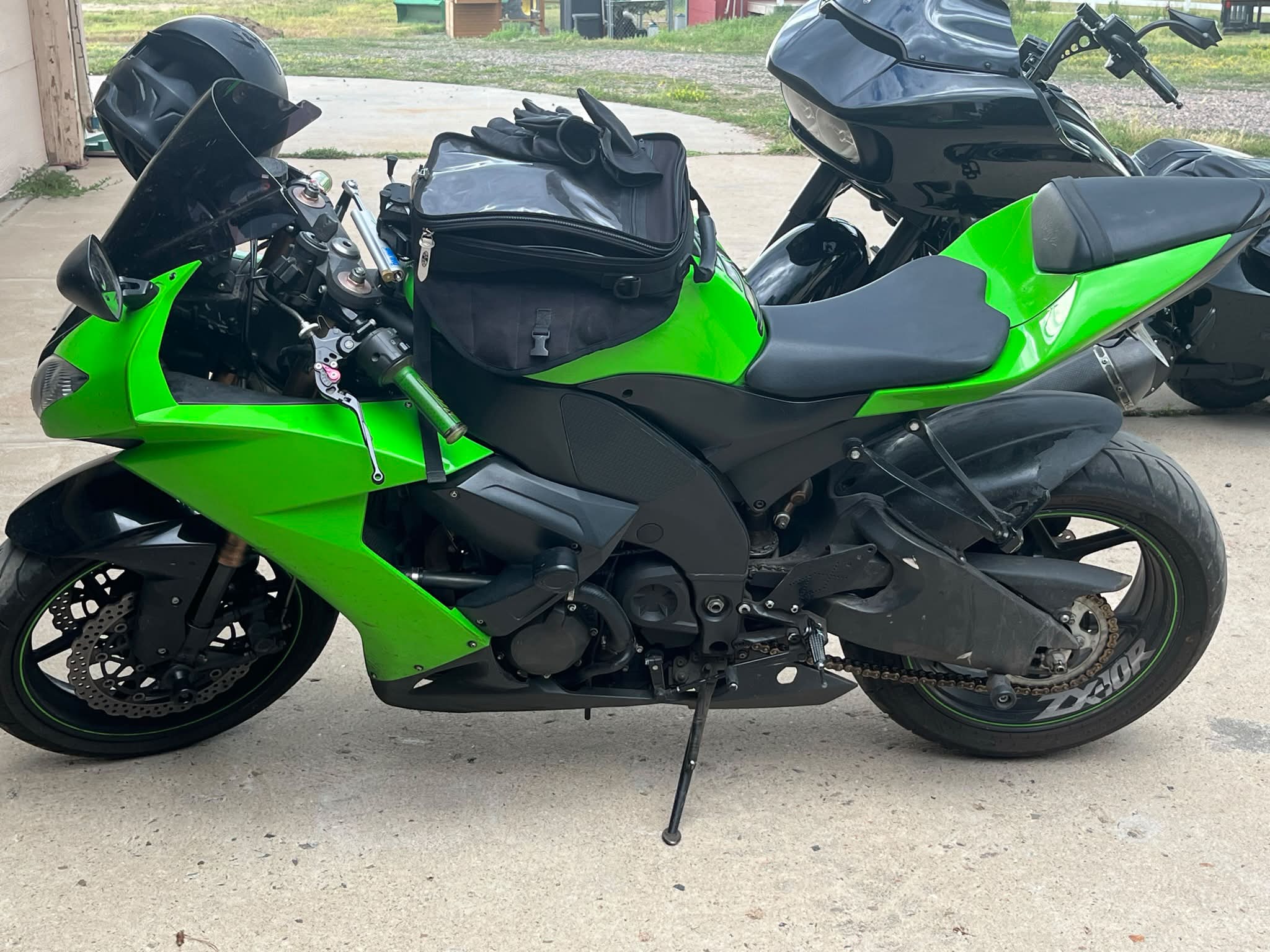 ⭐︎Ｎ⭐︎‼️ Respectable liter bike mechanic in Parker, Colorado for Kawasaki