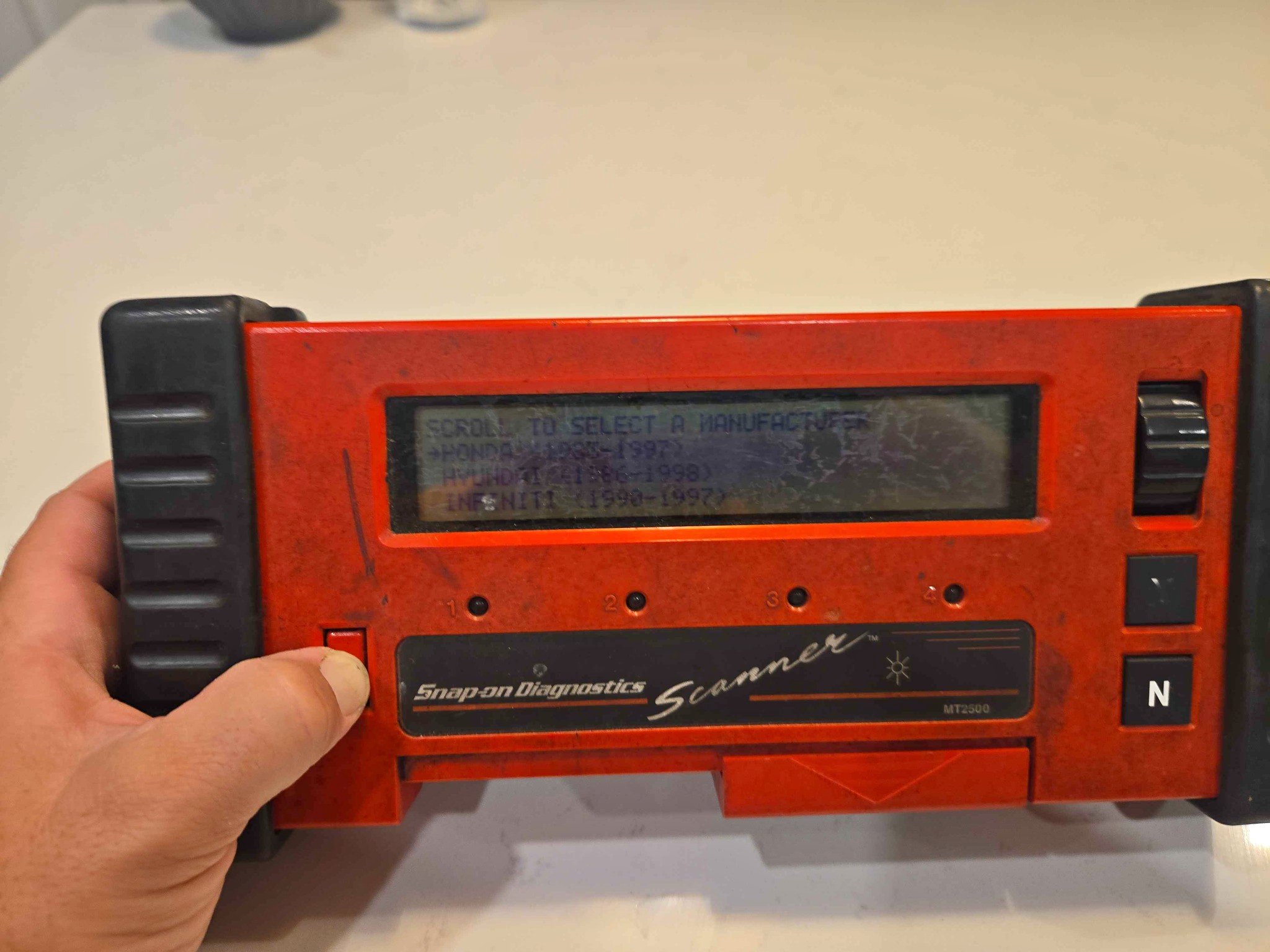 Snap-on MT2500 Diagnostics Scanner Kit - Measuring Tools & Sensors ...