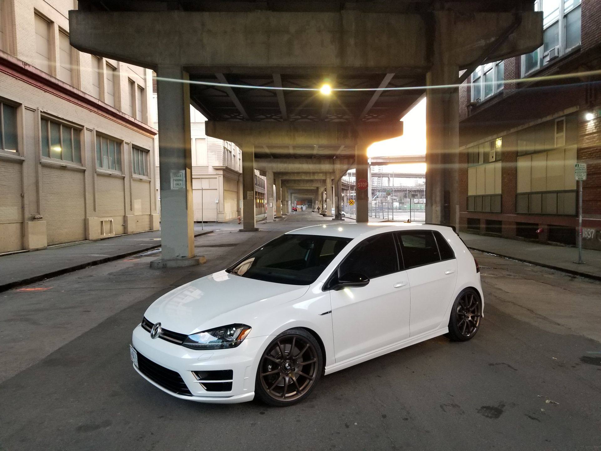NEUSPEED - Hey, boo-thang! This Golf R Mk7 Stage 3 Hybrid...