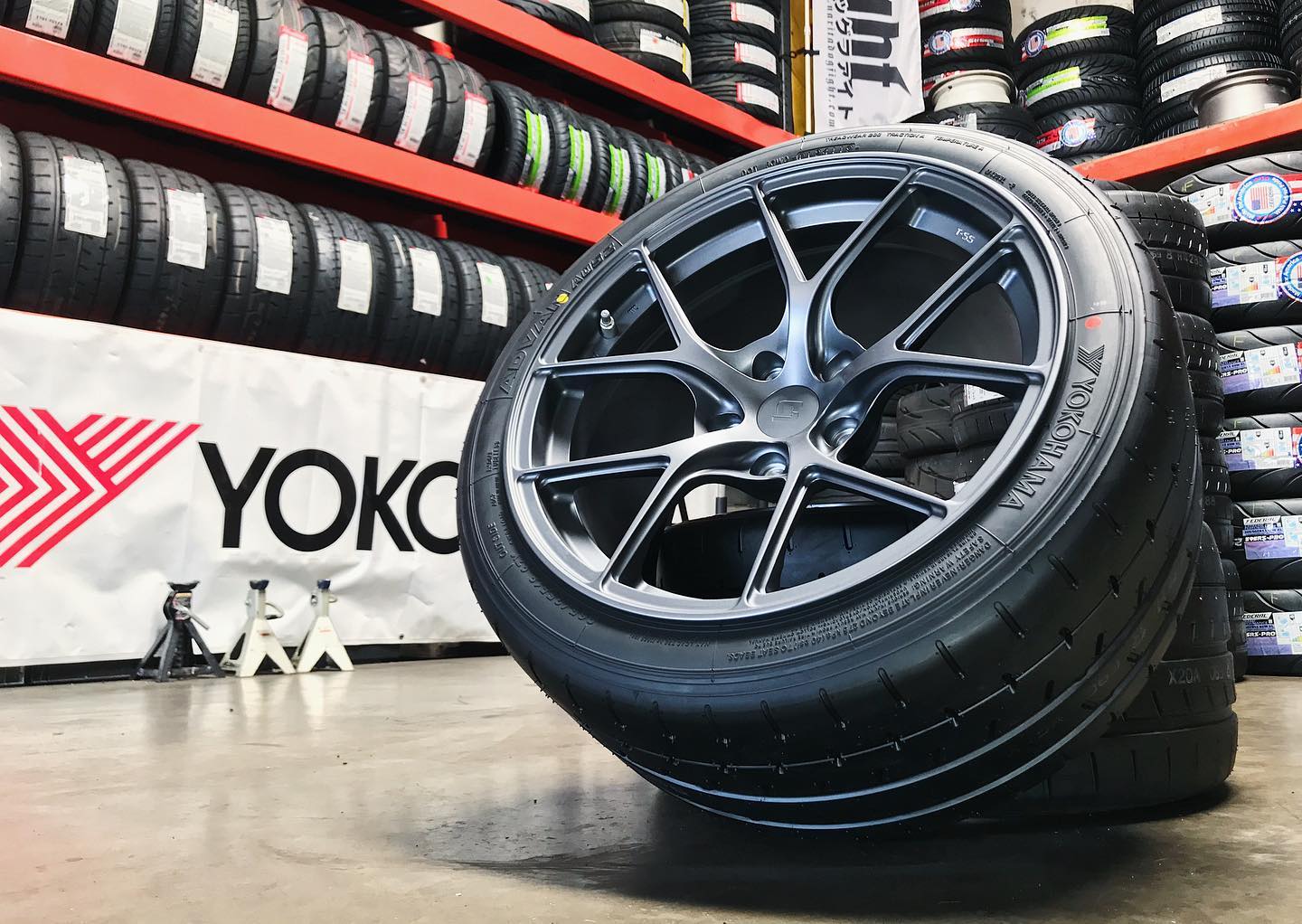 R Compound - 18x10.5 @titan7wheels T-S5