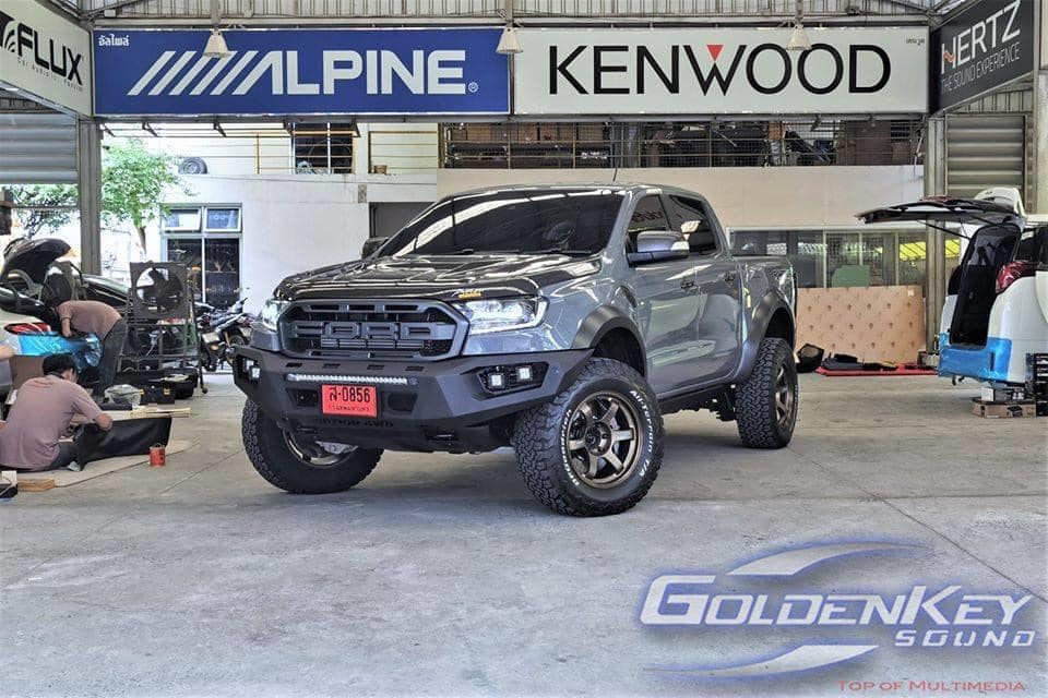 Alpine Vietnam - Alpine Halo9 lắp trên Ford Raptor Ford...
