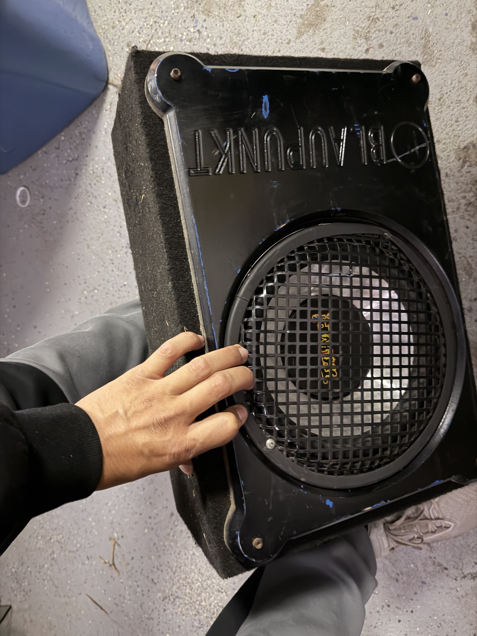 Sub auto Blaupunkt + ampli Soundstream Lil Wonder III Caisson