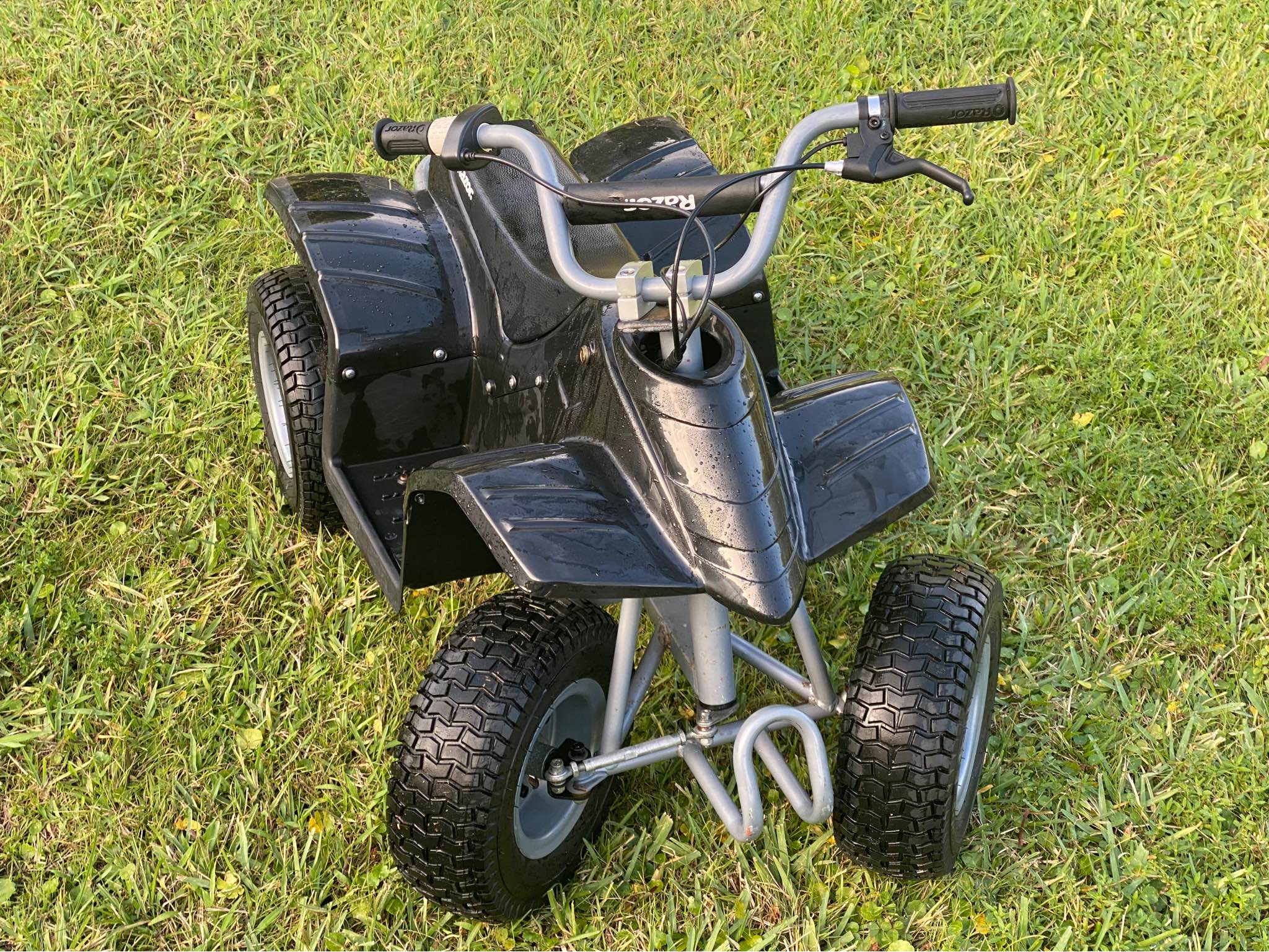 Razor Dirt Quad ATV (Electric) - BRAND NEW BATTERIES - 2021 Model ...