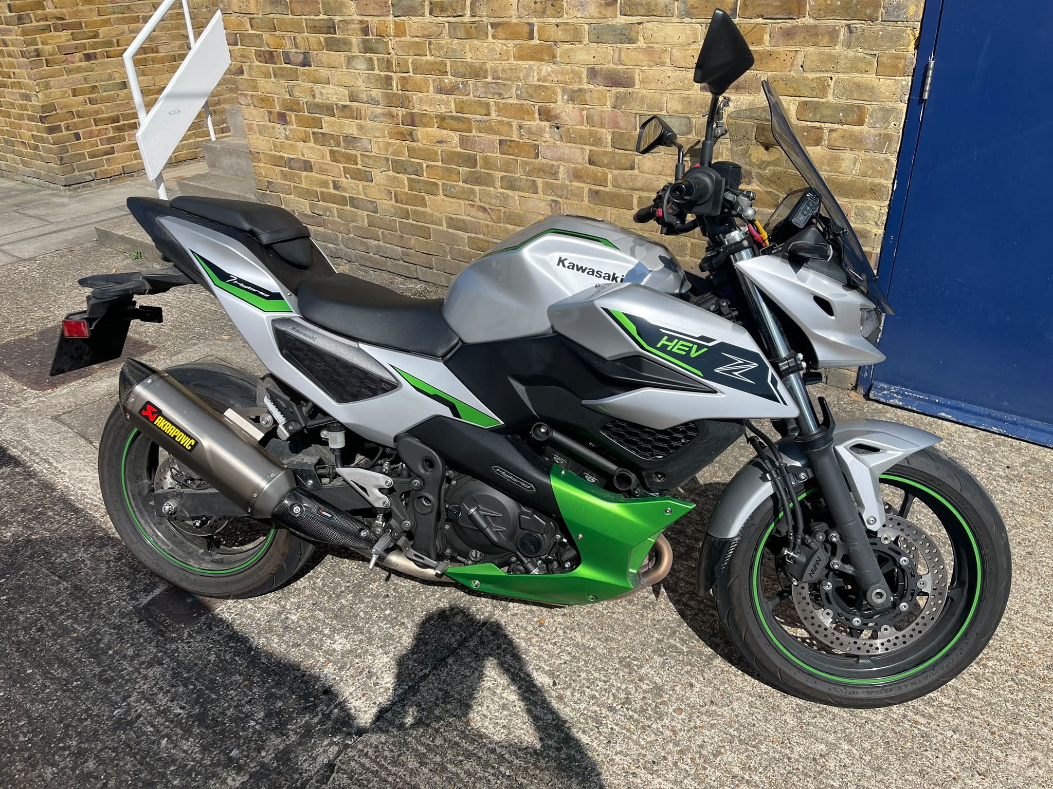 Kawasaki Z7 modifications and accessories