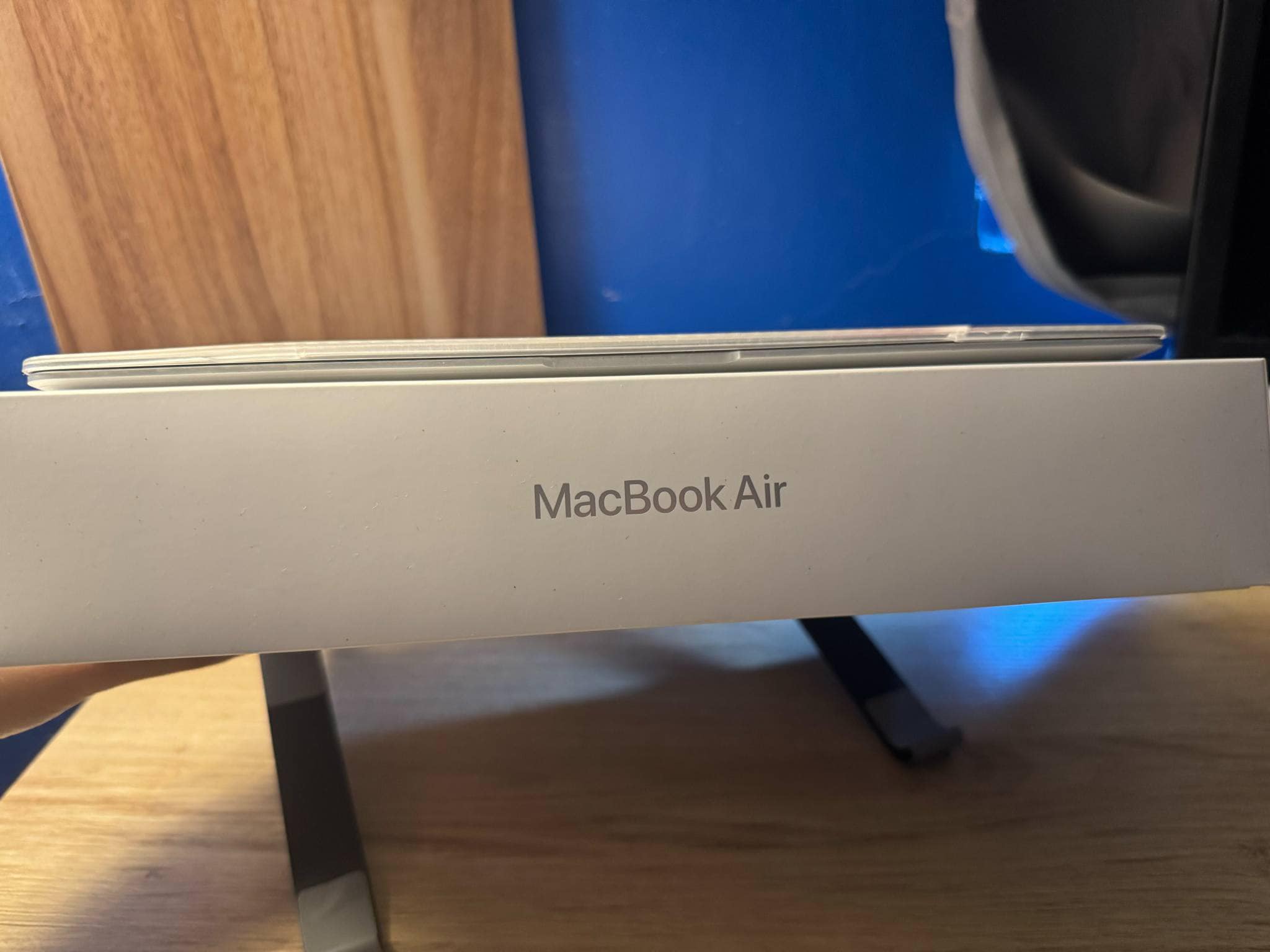 M1 MacBook Air 2020 for sale with 92% battery life
