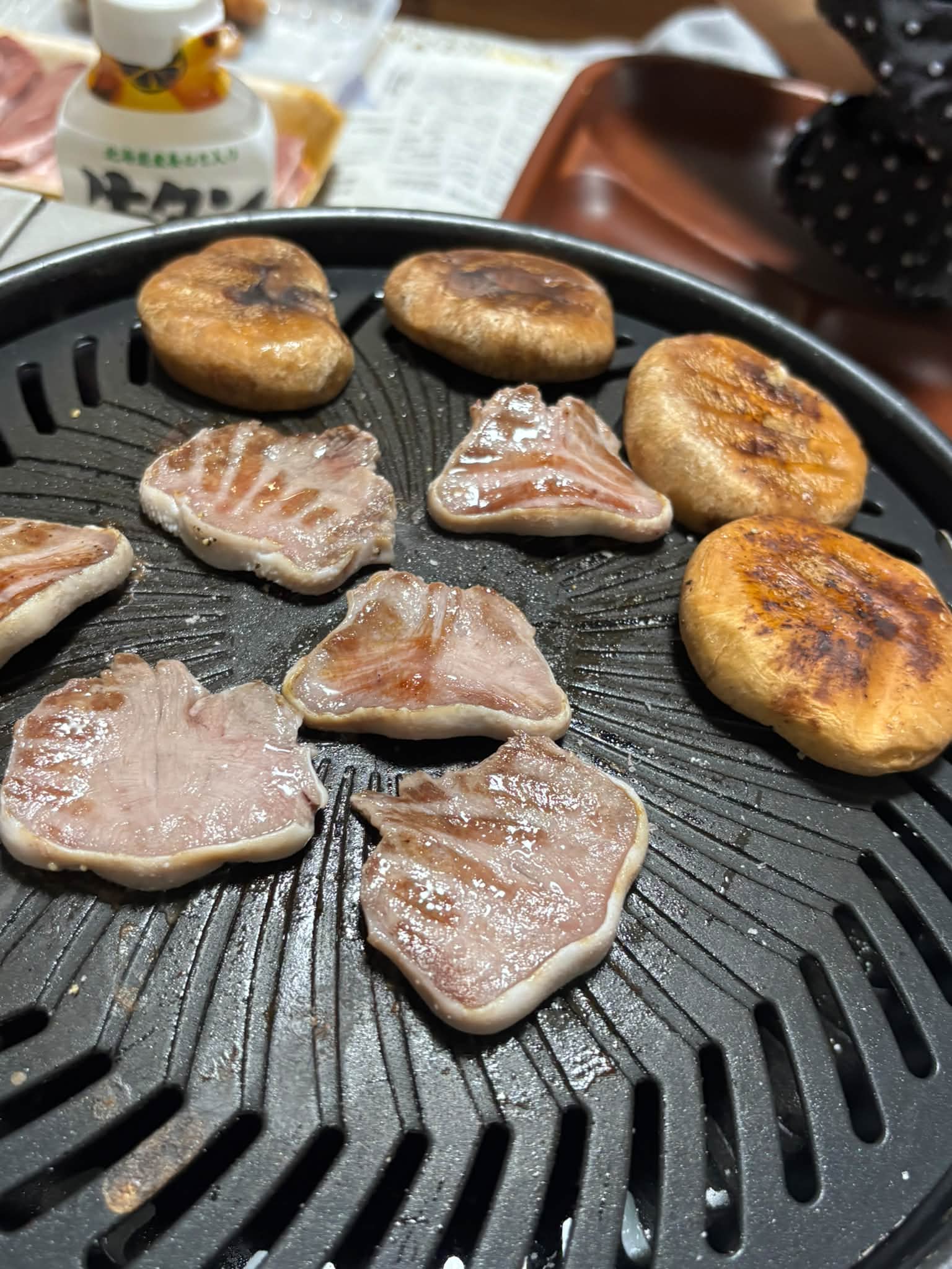 朝日生命100周年記念の岡本太郎サントリーリザーブが近所のリサイクル