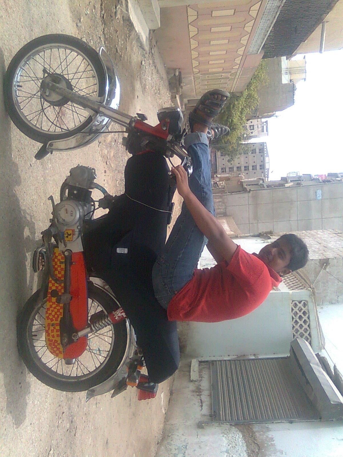 Karachi riders