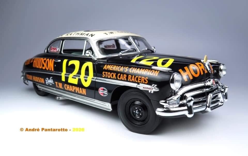 1/25 Moebius Model #120 Dick Rathman's Hudson Hornet by André