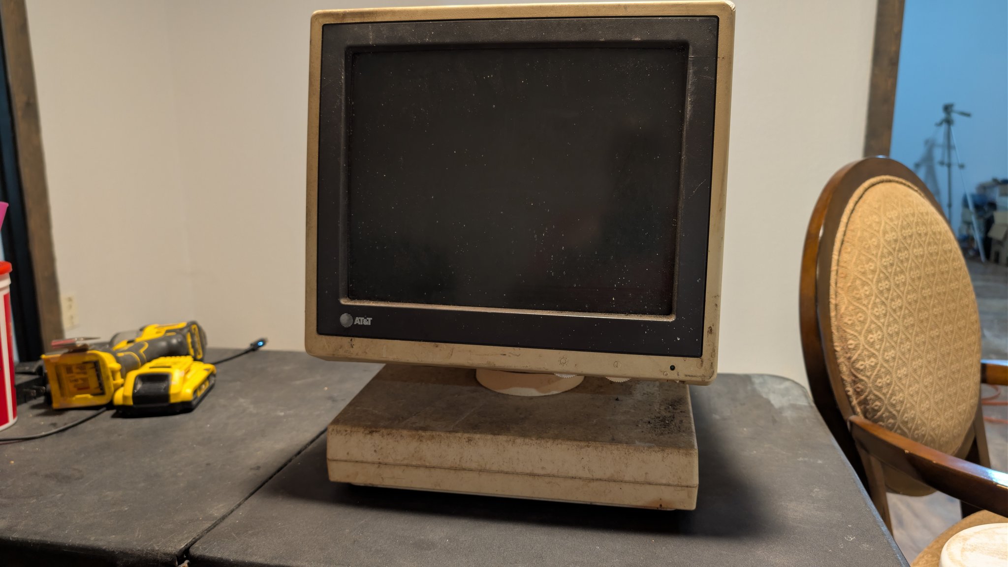 Restoring an AT&T 610 business computer terminal